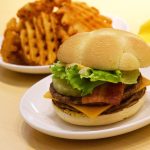 Hissho-Burger-McDonalds-Rio-15.jpg