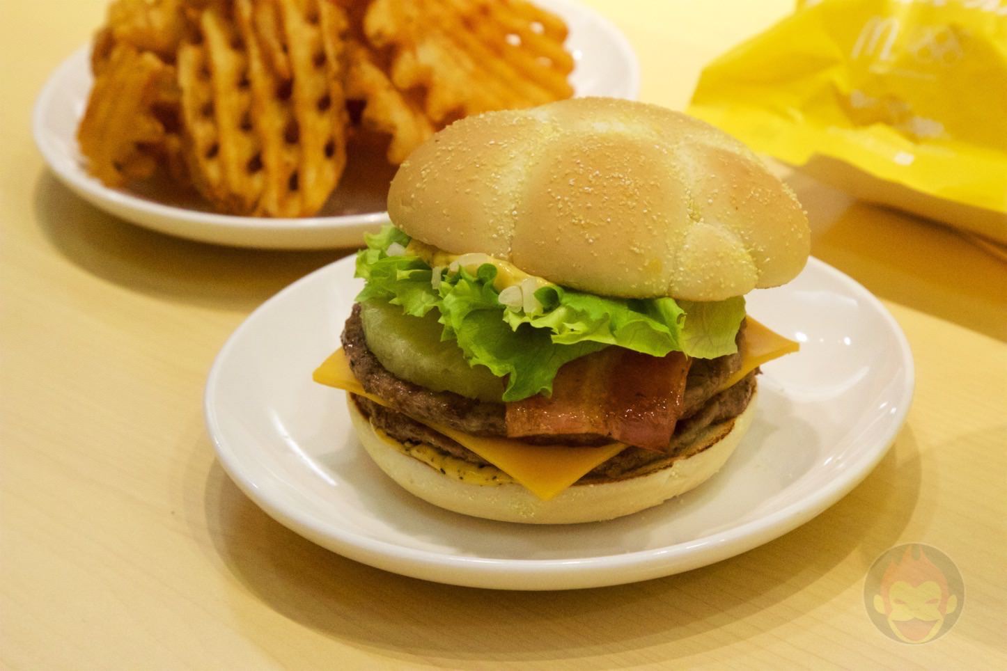 Hissho-Burger-McDonalds-Rio-16.jpg