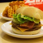 Hissho-Burger-McDonalds-Rio-20.jpg