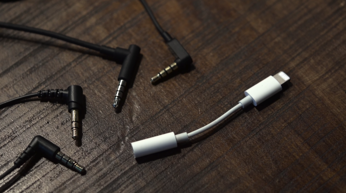 iPhone-7-lightning-to-3.5mm-1.png