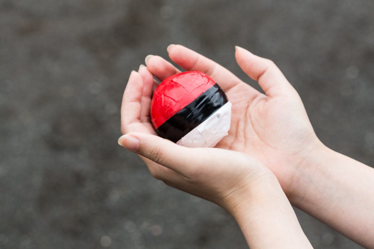 pokemongo-holding-the-monster-ball.jpg