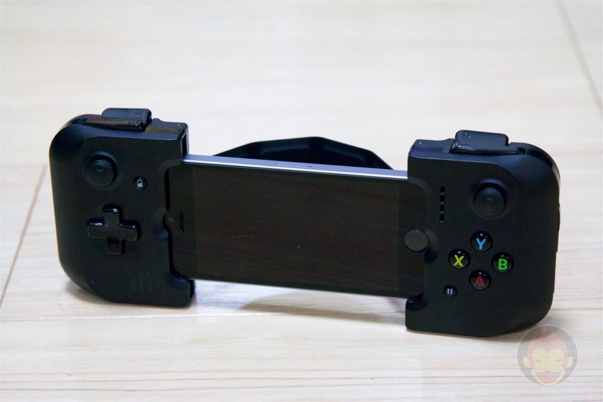 GameVice-Game-Controller-for-iPhone-09.jpg