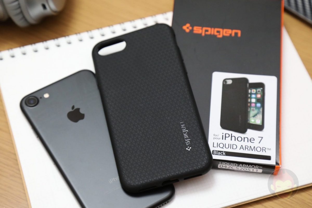 Spigen-Liquid-Armor-for-iPhone-7-08.jpg