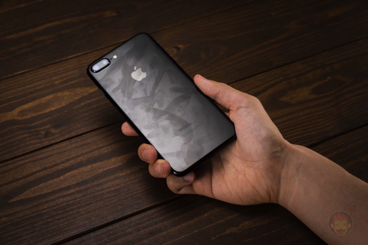 Iphone 7 Plusのジェットブラック 確かに指紋も傷も簡単に付く ゴリミー