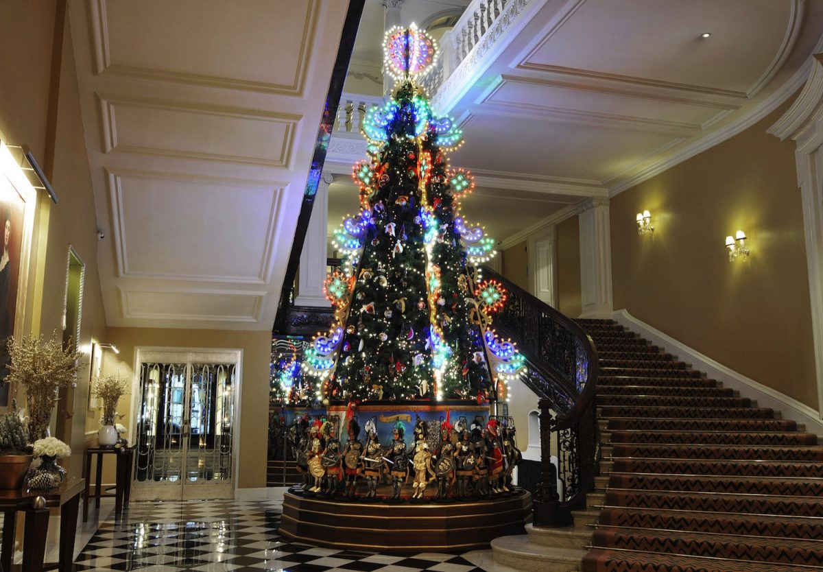 Claridges-Christmas-Tree-1.jpg