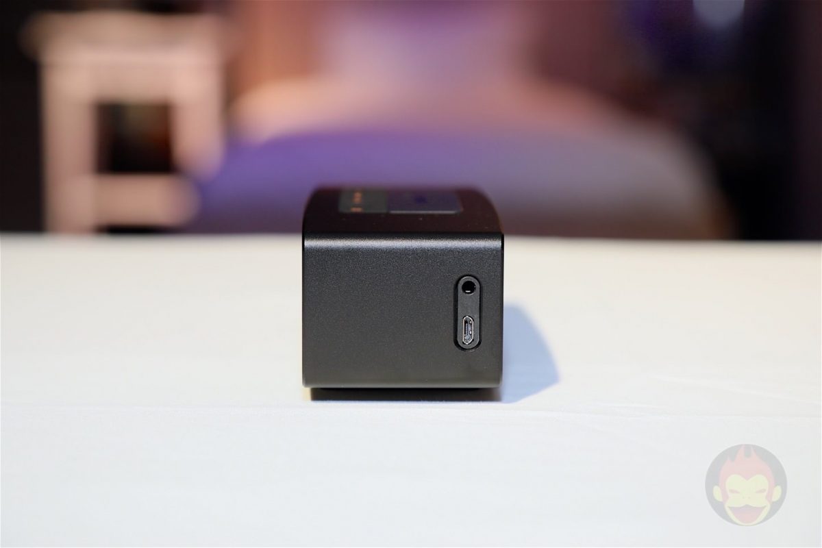 Bose-Soundlink-Mini-2-Black-Copper-06.jpg