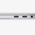 Headphone-Jack-on-MacBookPro2016.jpg