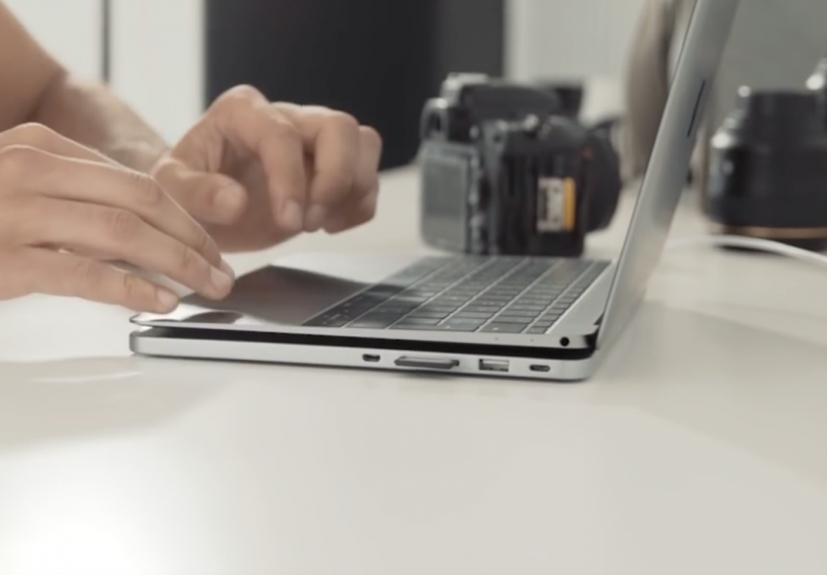 MacBookの下に敷くポート拡張ドック「Line Dock」がIndiegogoに登場 ゴリミー