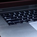 MacBook-Pro-Late-2016-15inch-model-06.jpg