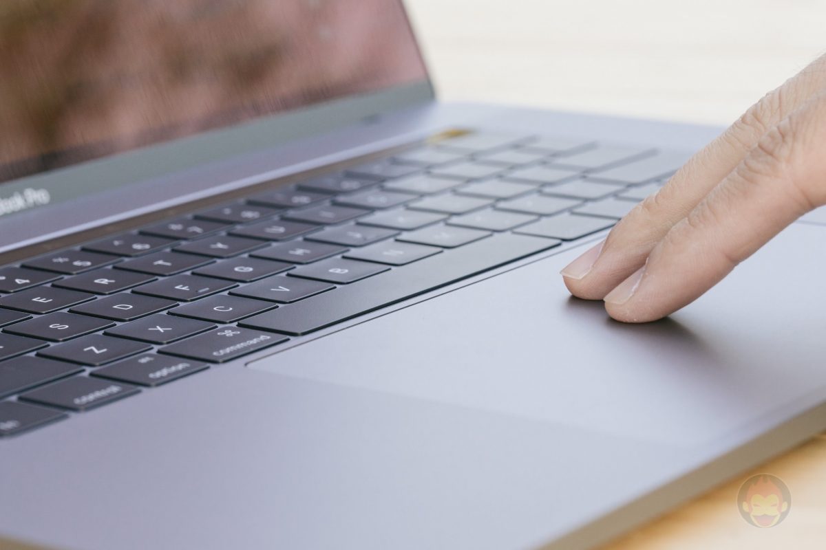 MacBook-Pro-Late2016-15inch-Model-Trackpad-04.jpg