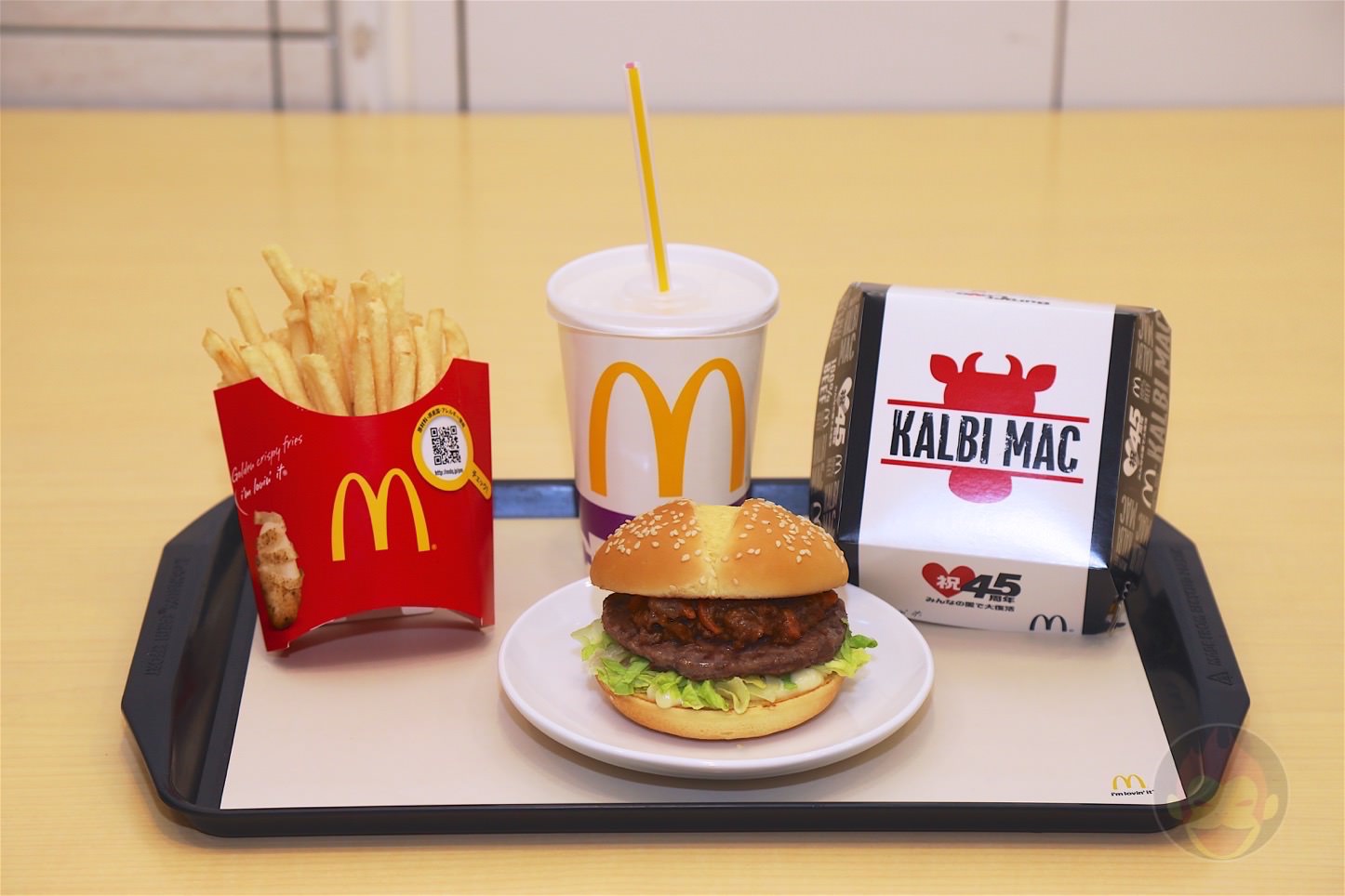 McDonalds-Calvi-Burger-01-1.jpg