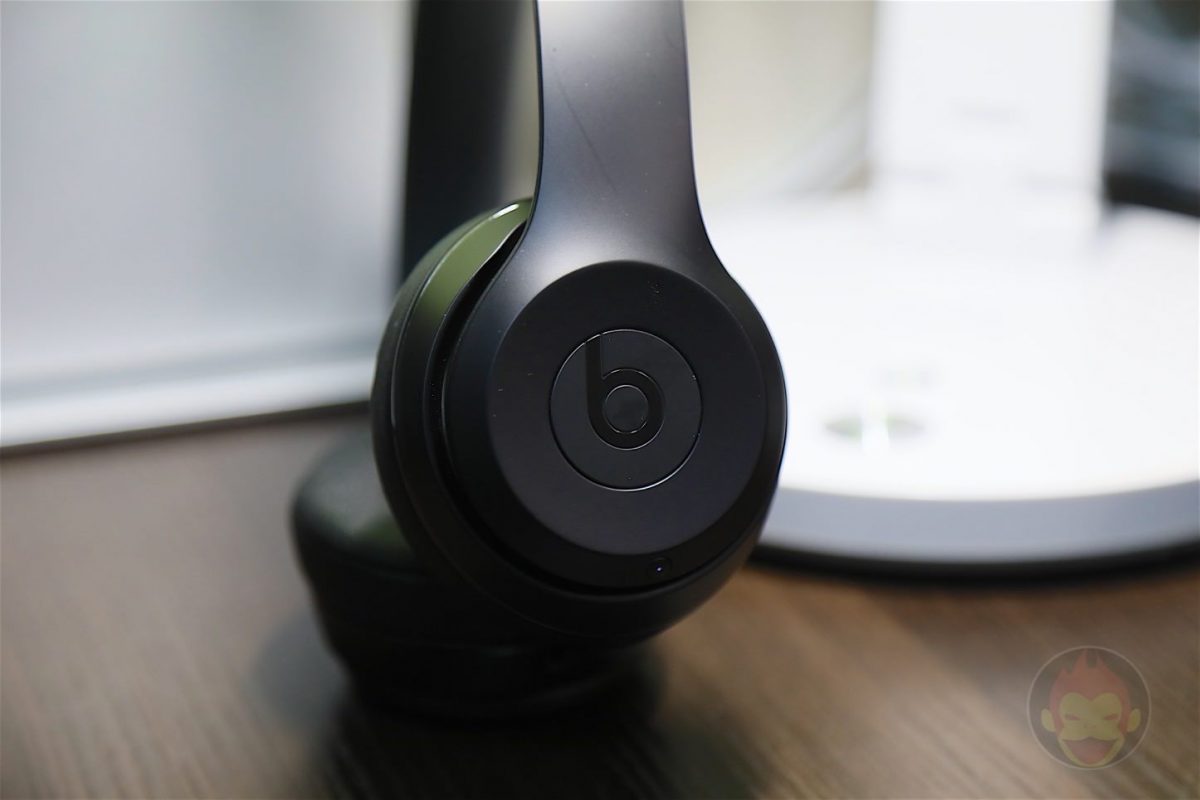 Beats-Solo3-Wireless-Headphones-11.jpg