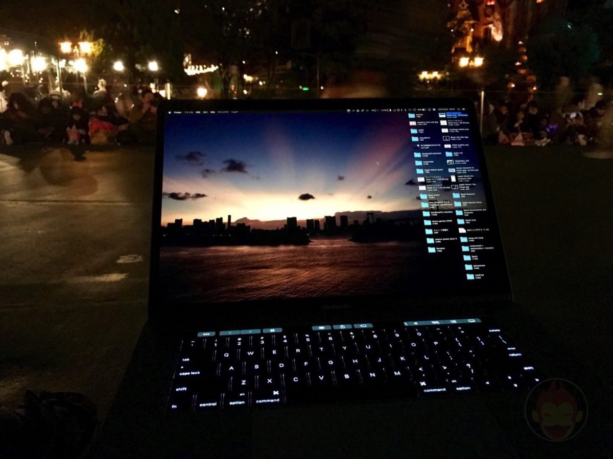 Using-MacBookPro2016-15inch-at-disney-23.jpg