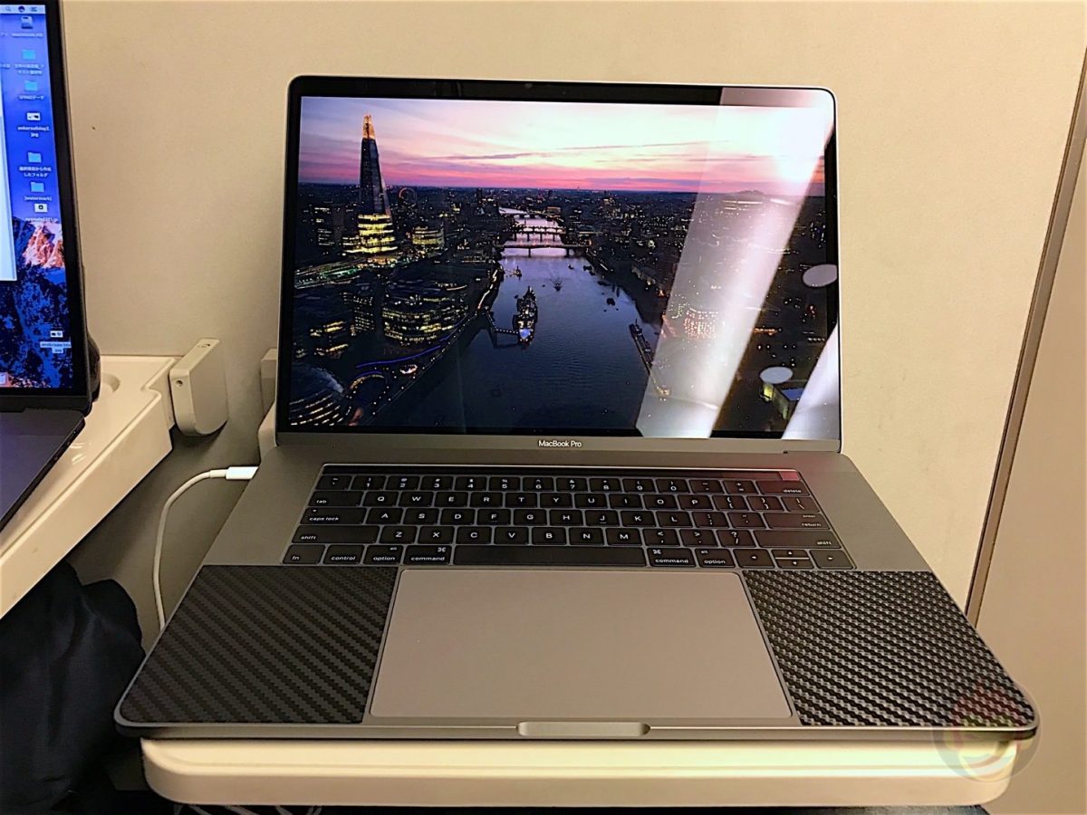 Using-the-MacBookProLate2016-on-Shinkansen-09.jpg