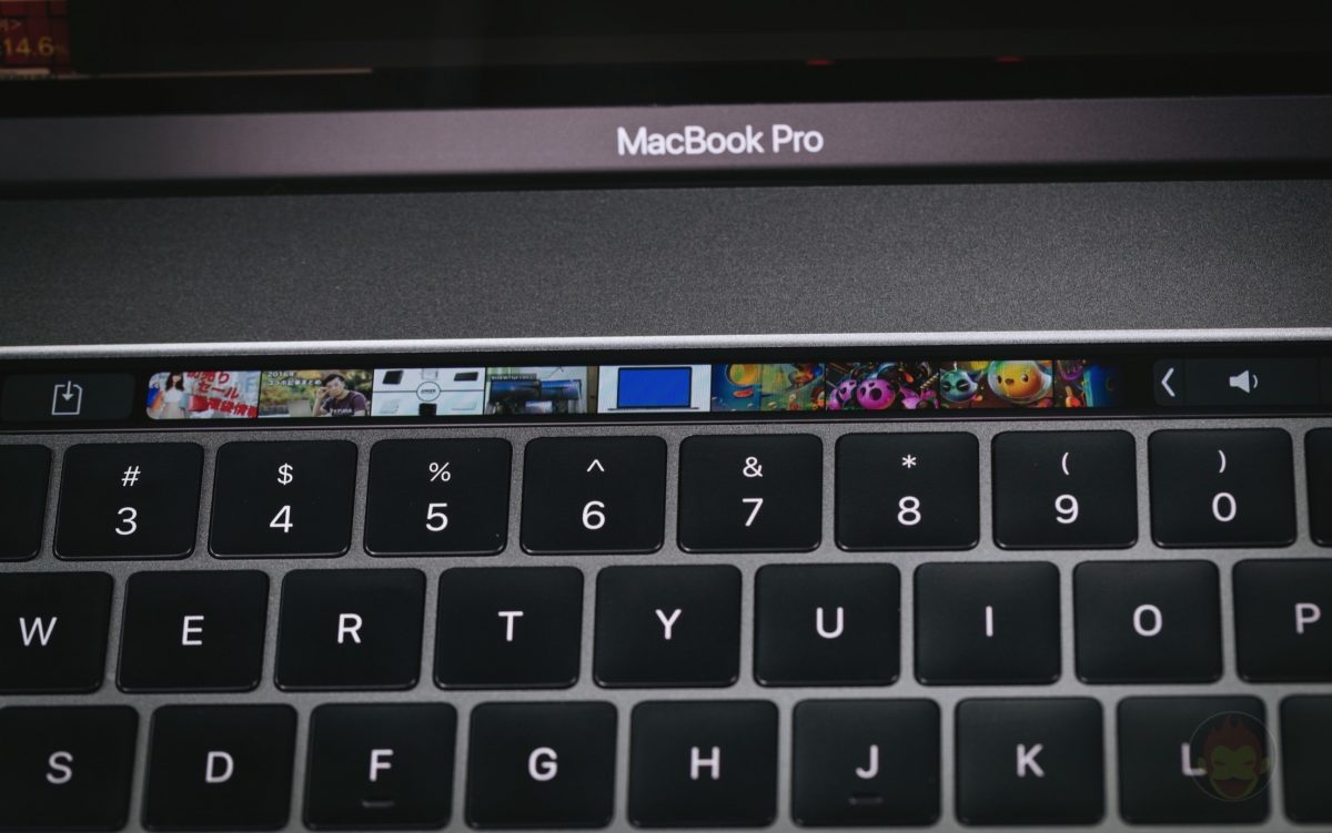 アメリカのロースクール、試験中にMacBook Pro（2016）のTouch