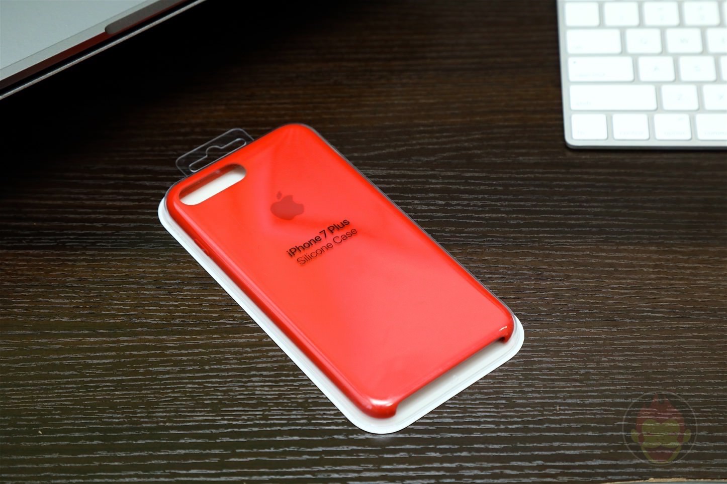 iPhone-7-Plus-Silicone-Case-Product-Red-01.jpg