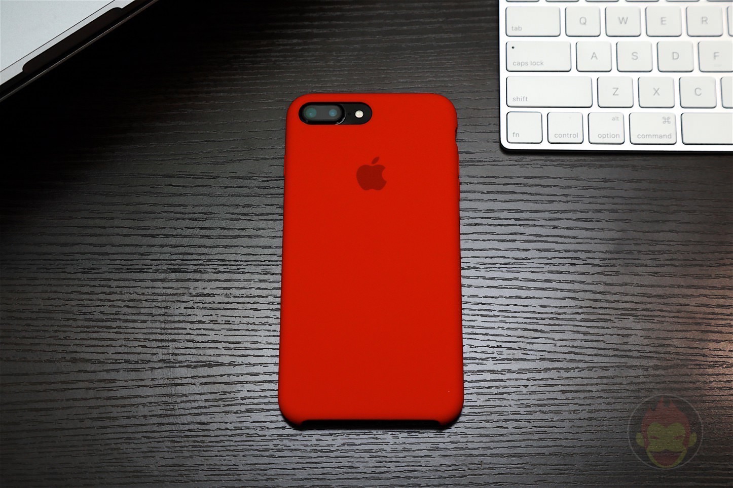 iPhone-7-Plus-Silicone-Case-Product-Red-08.jpg