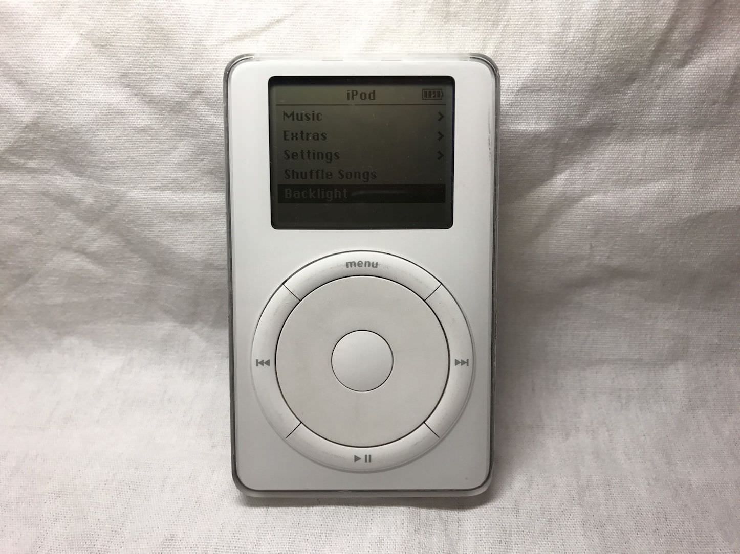 Apple-iPod-Classic-P95-DVT-1stGen-1.jpg