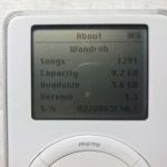 Apple-iPod-Classic-P95-DVT-1stGen-2.jpg