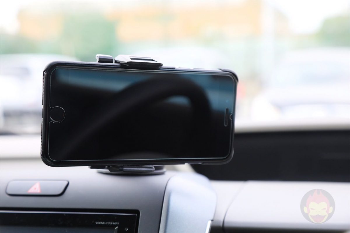 Spigen-AP12T-Car-Mount-10.jpg