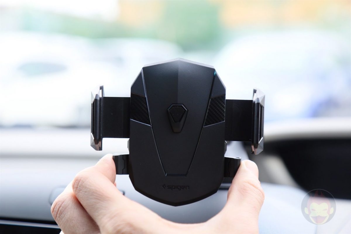 Spigen-AP12T-Car-Mount-21.jpg
