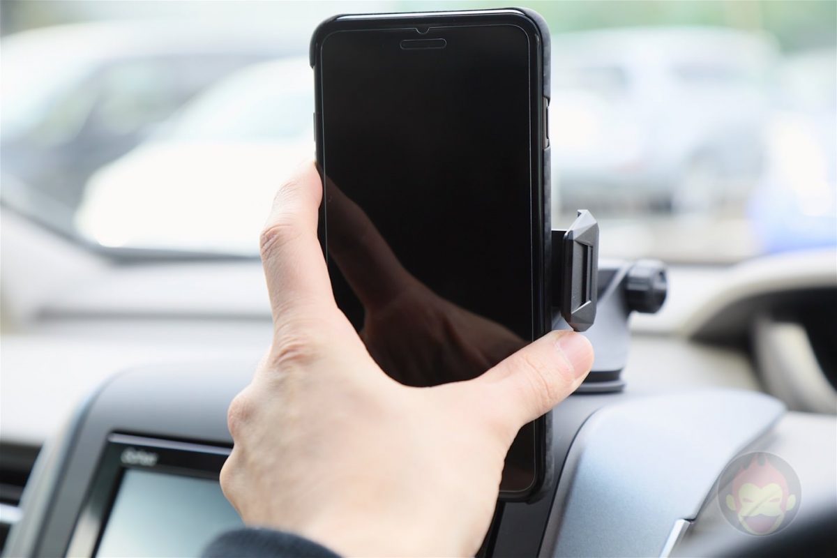 Spigen-AP12T-Car-Mount-22.jpg