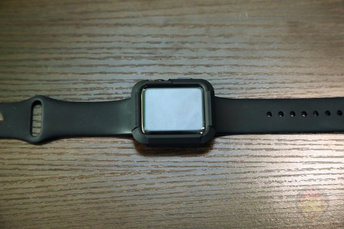 Spigen-Watch-Band-and-Case-07.jpg