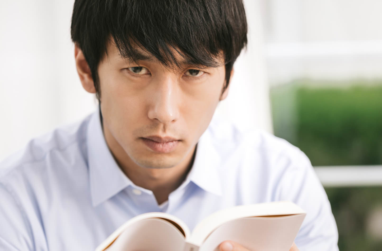 Book-Reader-Okawa-Pakutaso.jpg