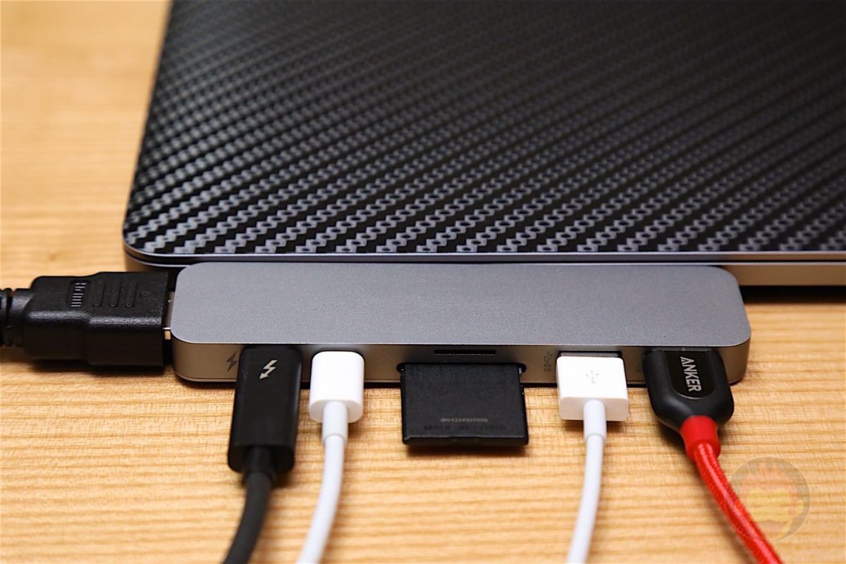 HyperDrive-Thunderbolt3-USBC-Hub-09.jpg
