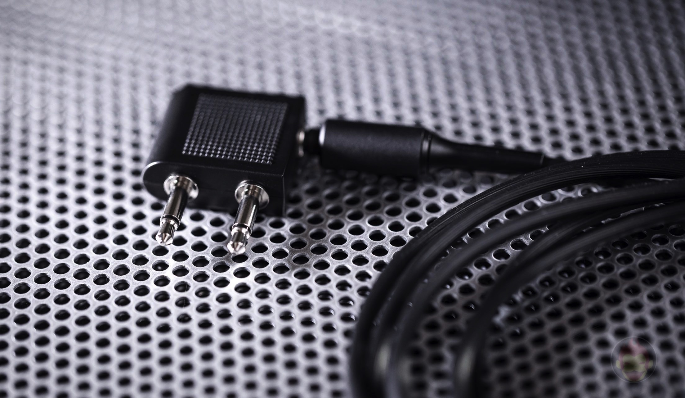 SONY-Wireless-Headphones-MDR-X1000-Review-05.jpg