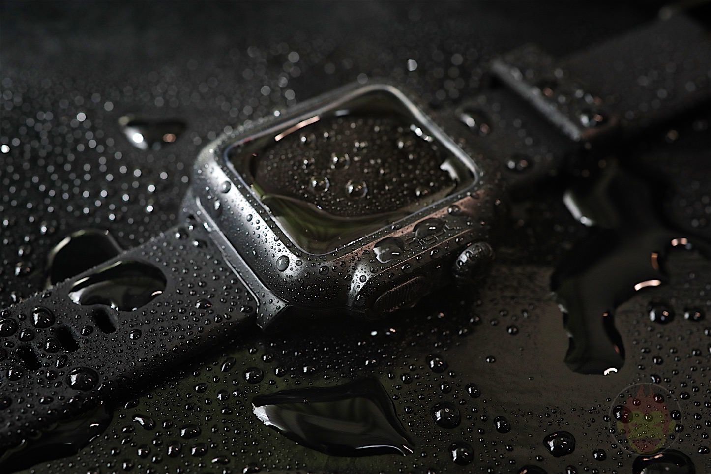 Catalyst-Waterproof-Apple-Watch-Case-001