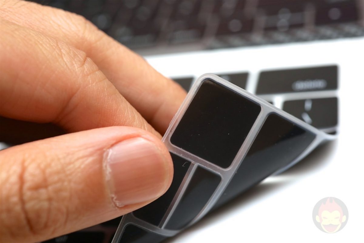 MaxKu-Keyboard-Cover-for-US-03.jpg