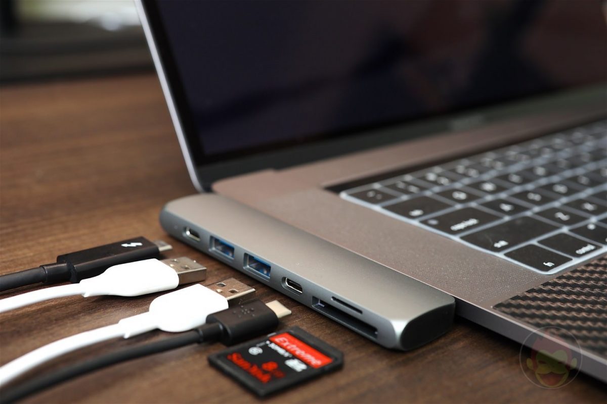 Satechi-Type-C-Pro-Hub-008.jpg