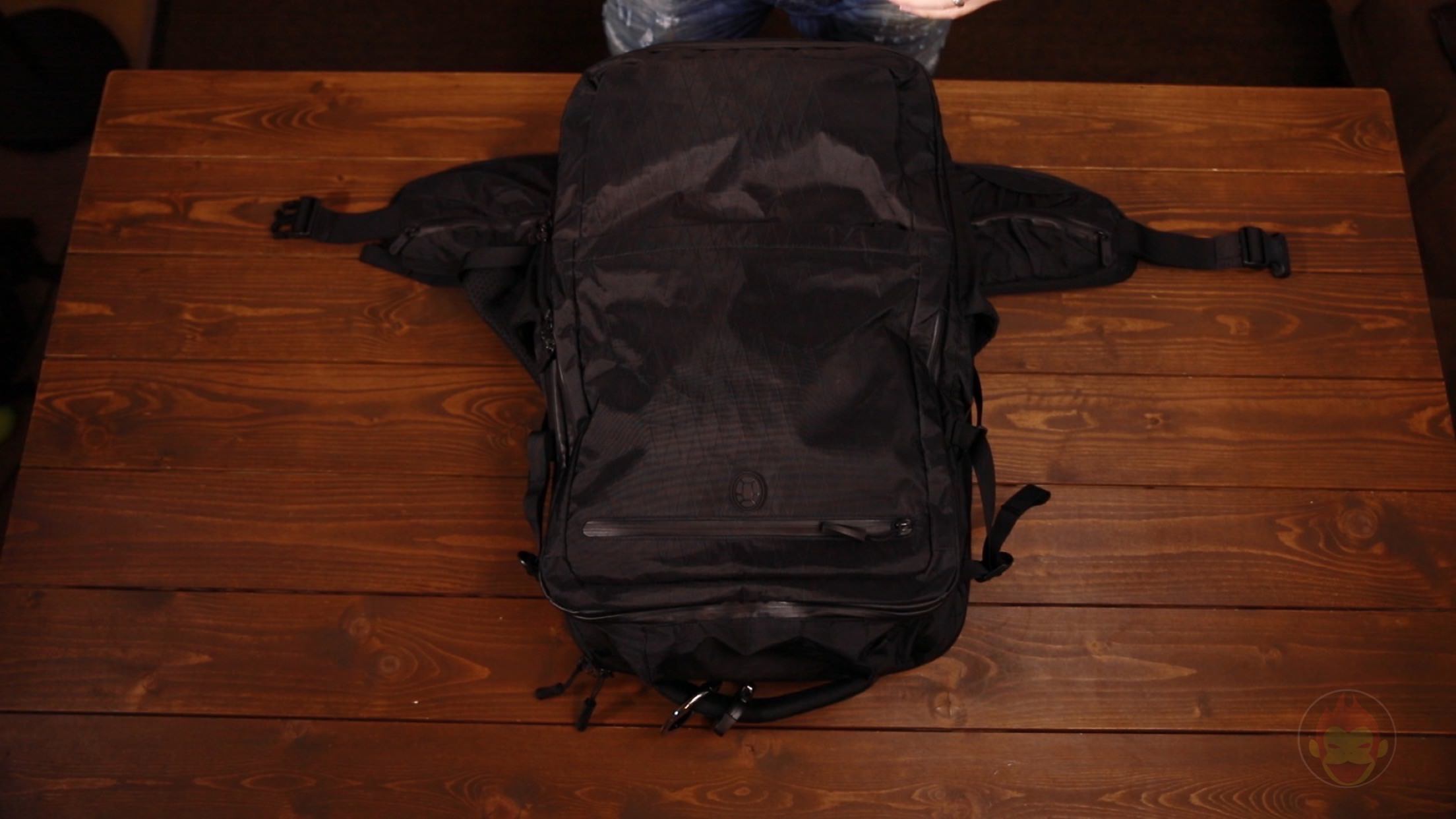 Torutuga-Outbreaker-Travel-Backpack-45L-04.jpg