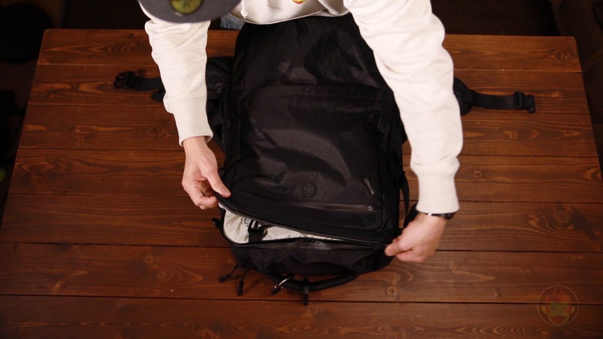 Torutuga-Outbreaker-Travel-Backpack-45L-07.jpg