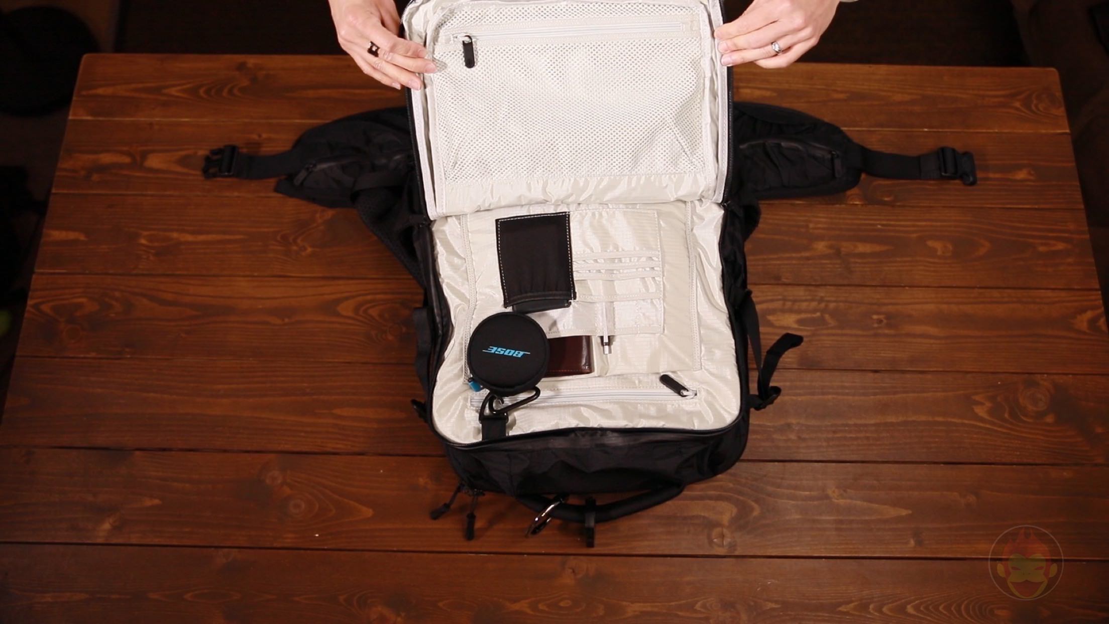 Torutuga-Outbreaker-Travel-Backpack-45L-08.jpg