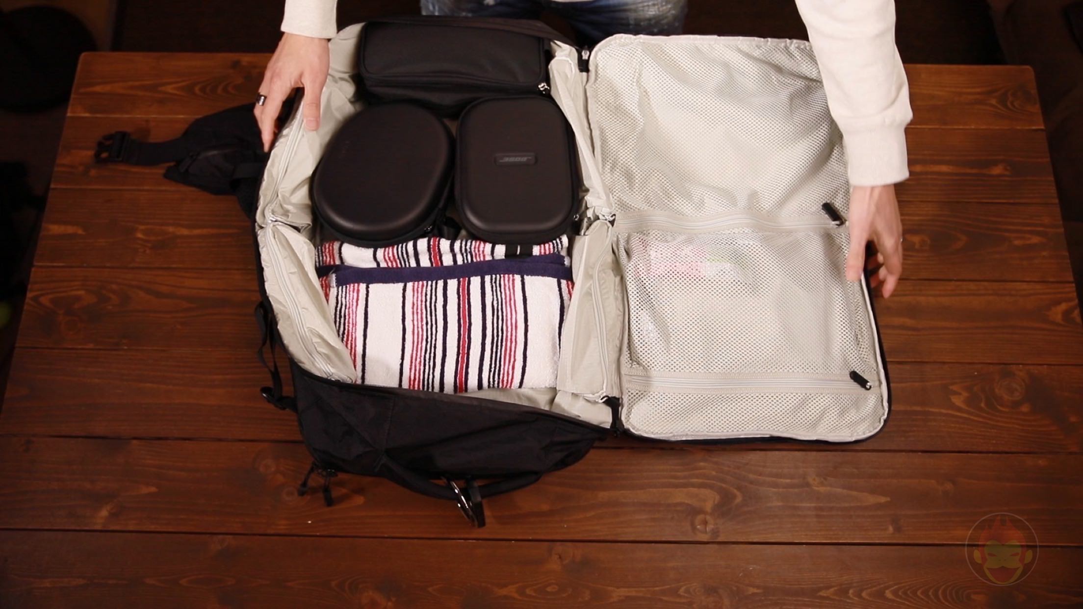 Torutuga-Outbreaker-Travel-Backpack-45L-09.jpg
