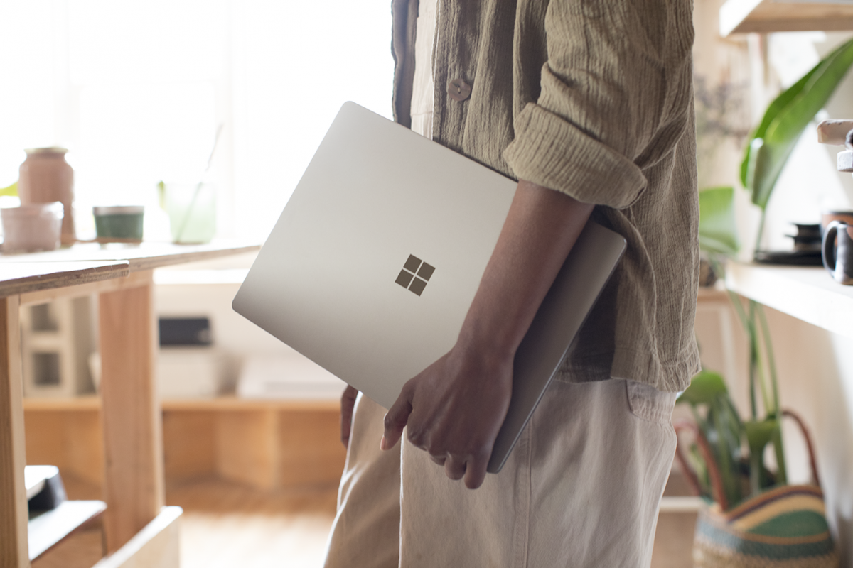 Windows-Logo-Surface-Laptop.png