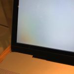MacBook-Pro-2016-suffering-from-display-smear-03.jpg
