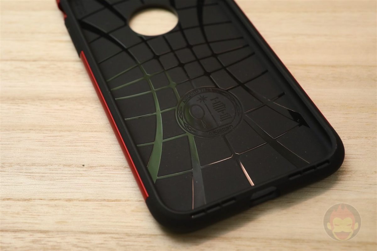 Spigen-Slim-Armour-for-Red-Model-04.jpg