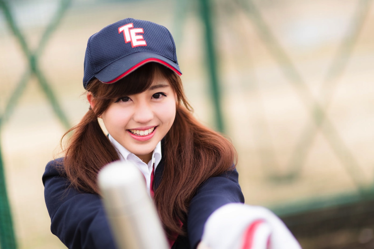 baseball-team-manager-yuka-pakutaso.jpg