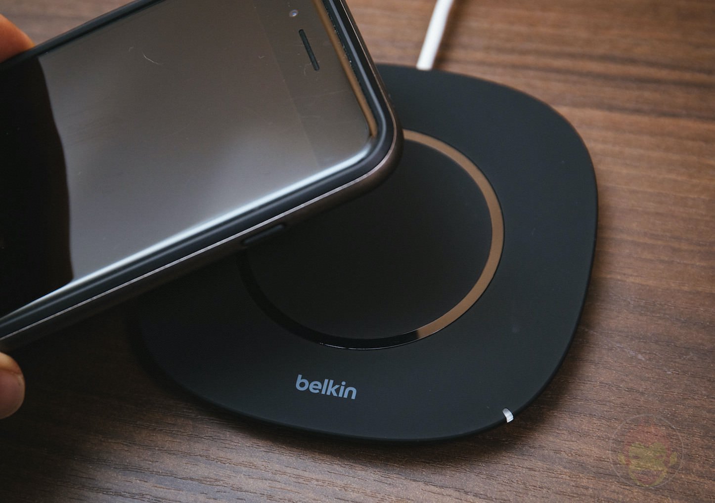 Belkin-Boost-Up-Qi-Wireless-Charing-Pad-5W-04.jpg