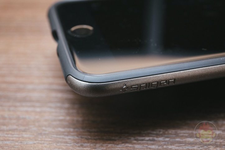Spigen-Neo-Hybird-2-iPHone8Plus-Case-Review-05.jpg