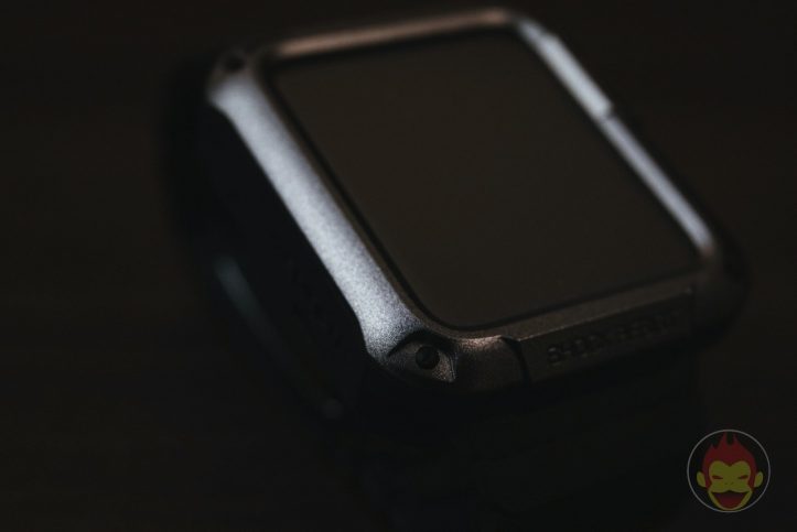 Spigen-Touch-Armor-Apple-Watch-Case-05.jpg