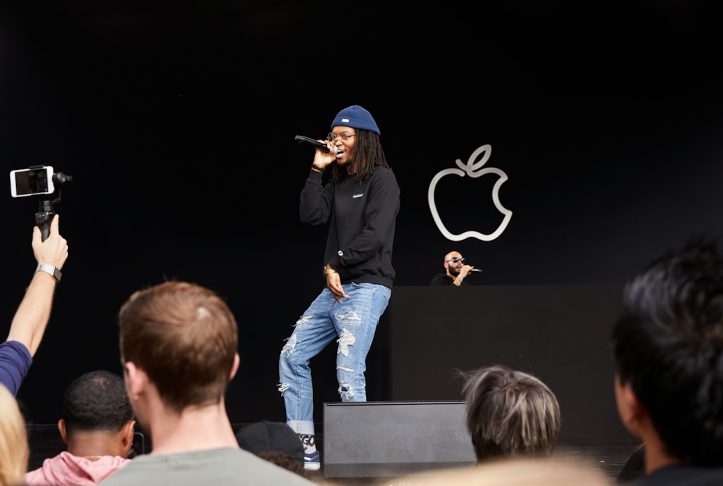 apple-michigan-ave-waterfront-saba-performance