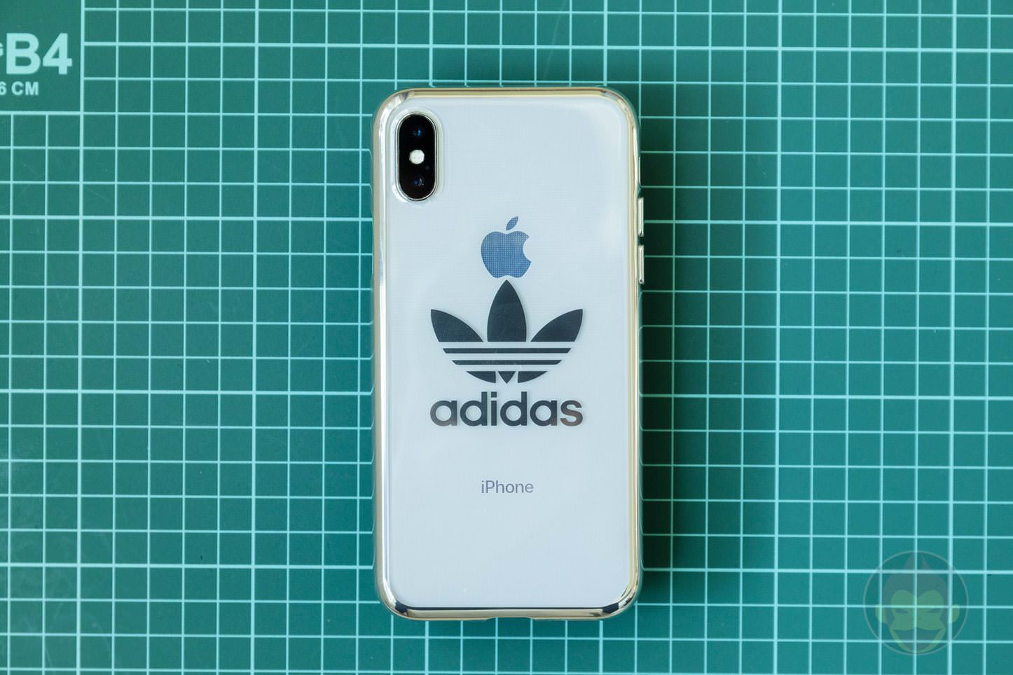 レビュー Adidas Originals Clear Case ーーアディダスの Iphone X 用クリアケース ゴリミー