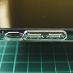 Spigen-Liquid-Crystal-case-for-iPhoneX-03.jpg