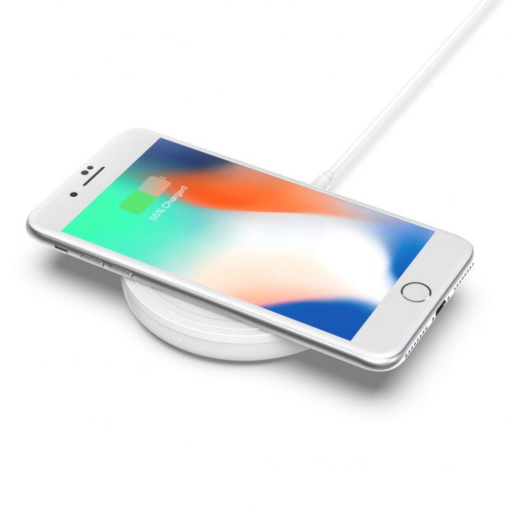 Bold_Charging_Pad_iPhone_1.jpg