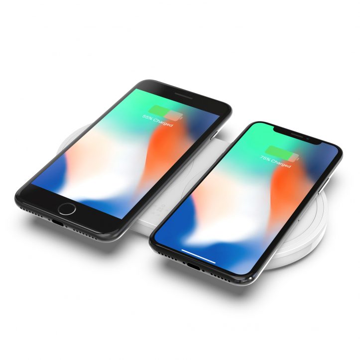 Dual_Wireless_Pad_iPhone.jpg