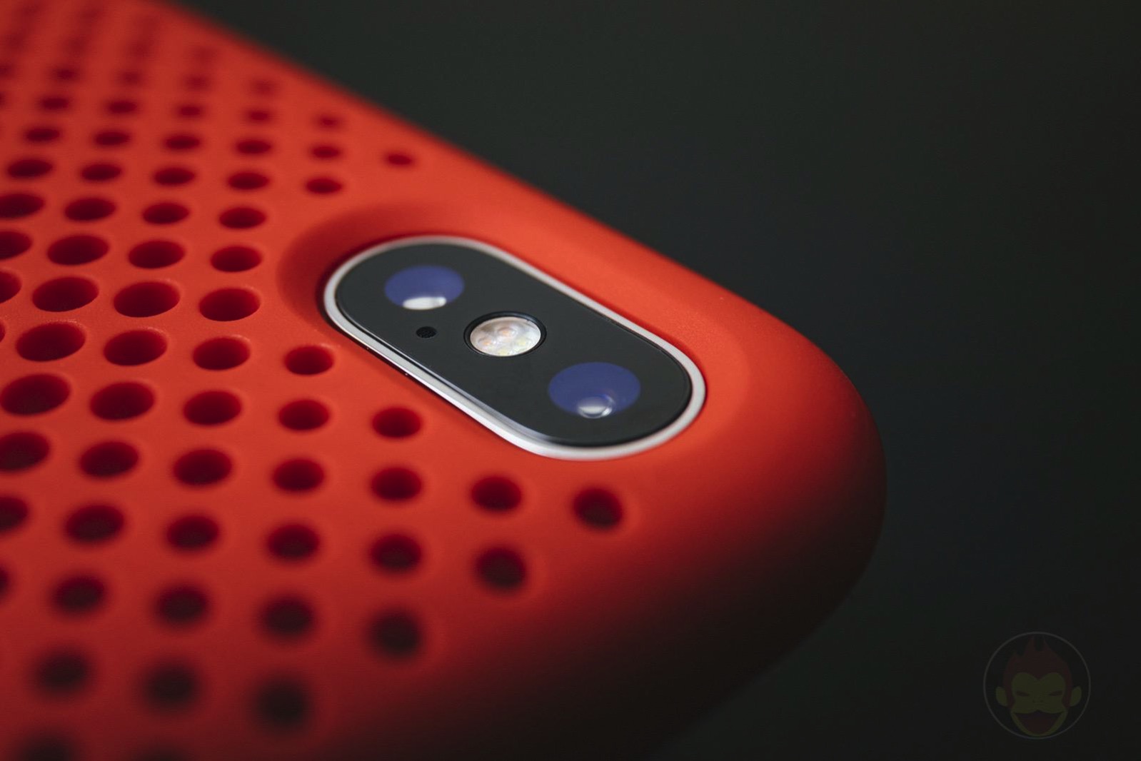 AndMesh-Mesh-Case-for-iPhoneX-Red-Model-06.jpg